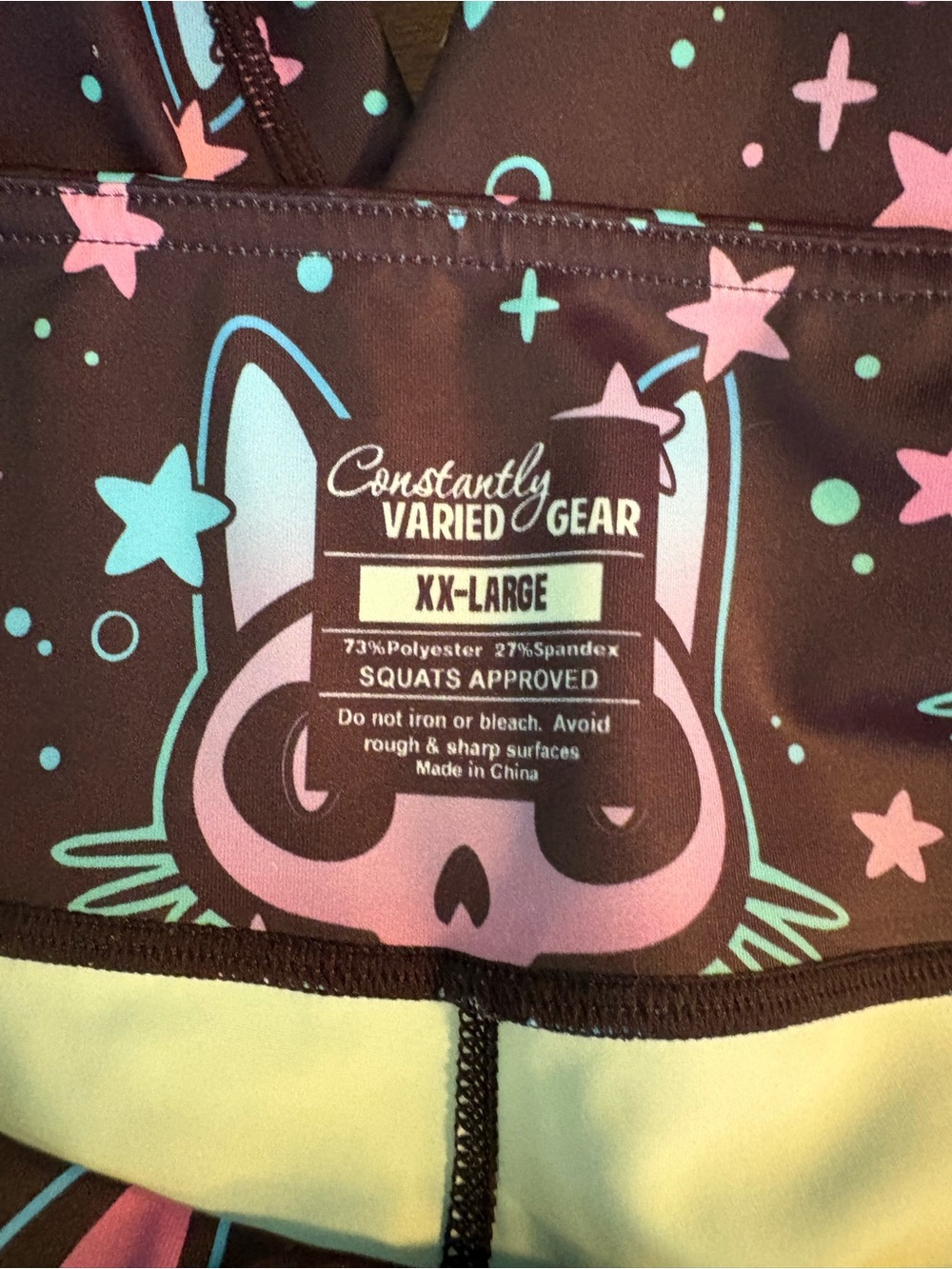 Constantly Varied Gear cosmic kitty Size XXL Capris. never worn - Picture 3 of 3